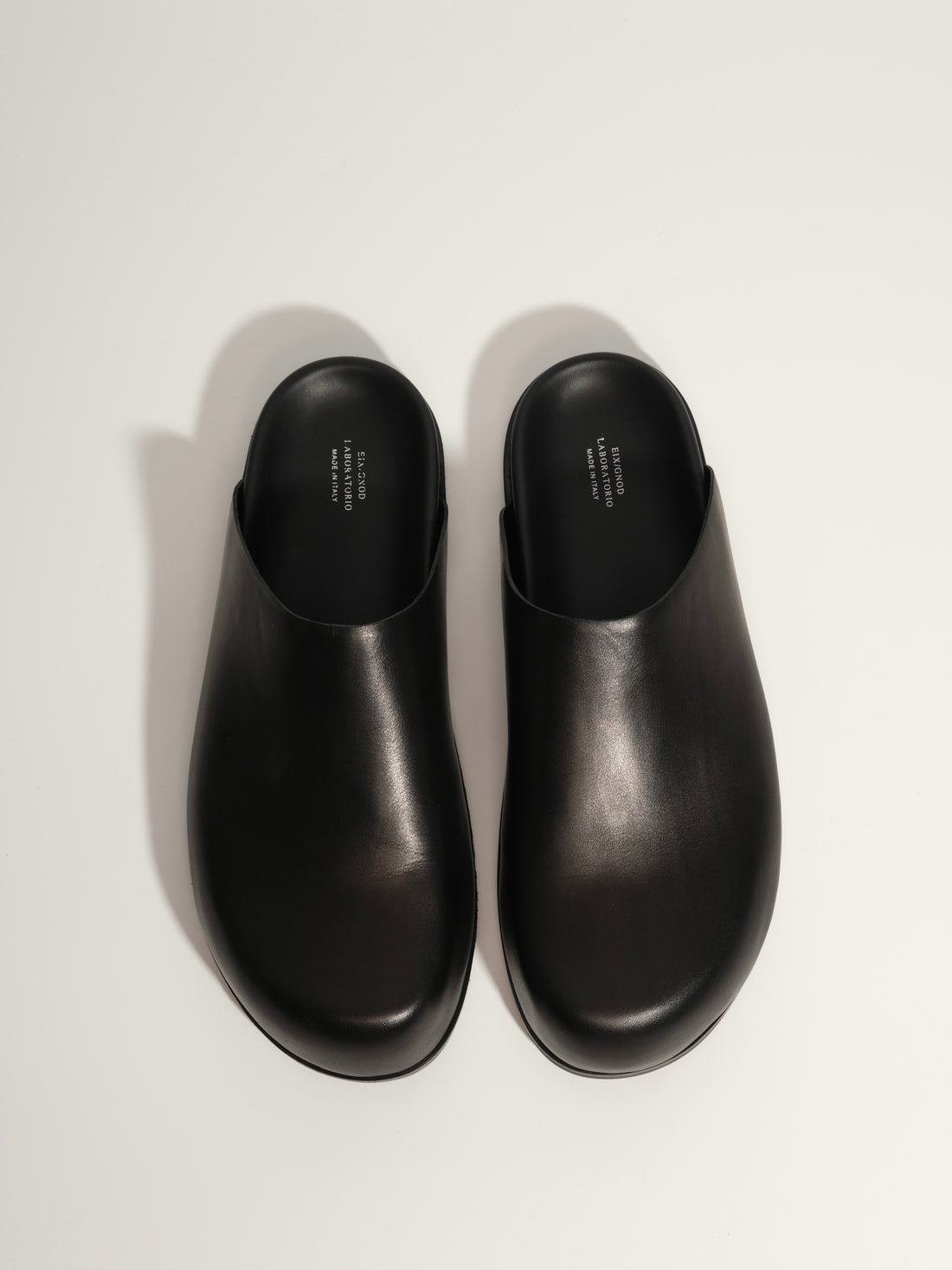 Slippers(Still Life)